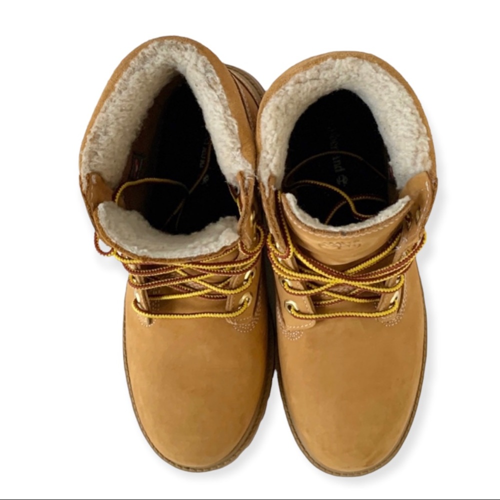 Boy's Timberland Fur-Lined Nubuck Boots Size 5.5 - Picture 5 of 7